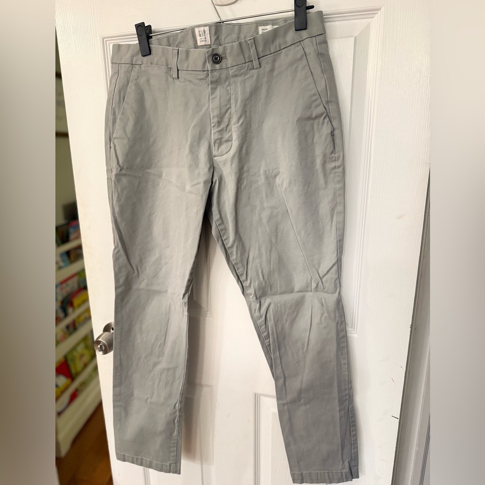 GAP Men's Light Gray Chinos